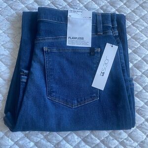 Joe's Jeans petite wide leg jeans.